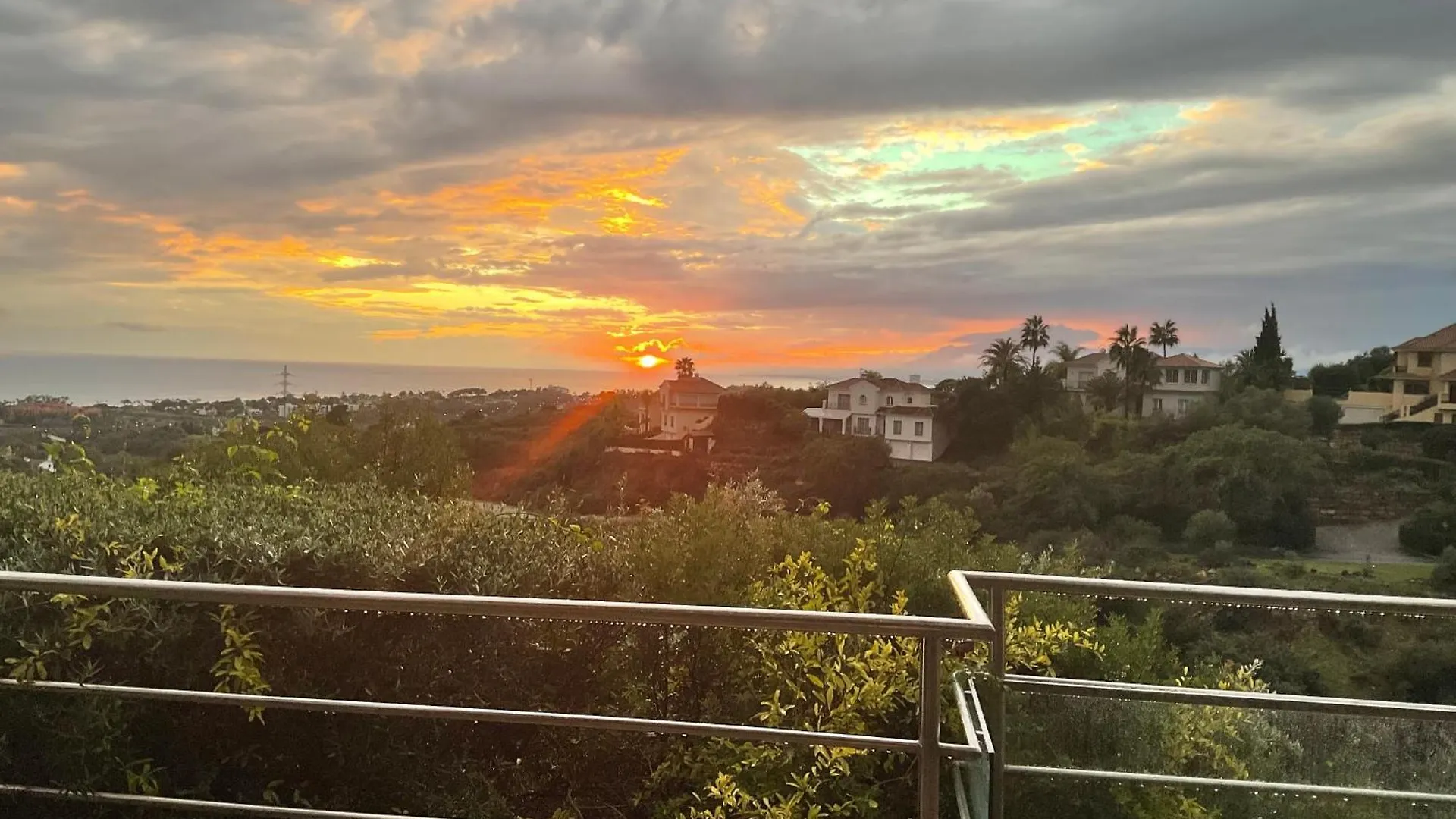 Marbella Boutique Art Suites