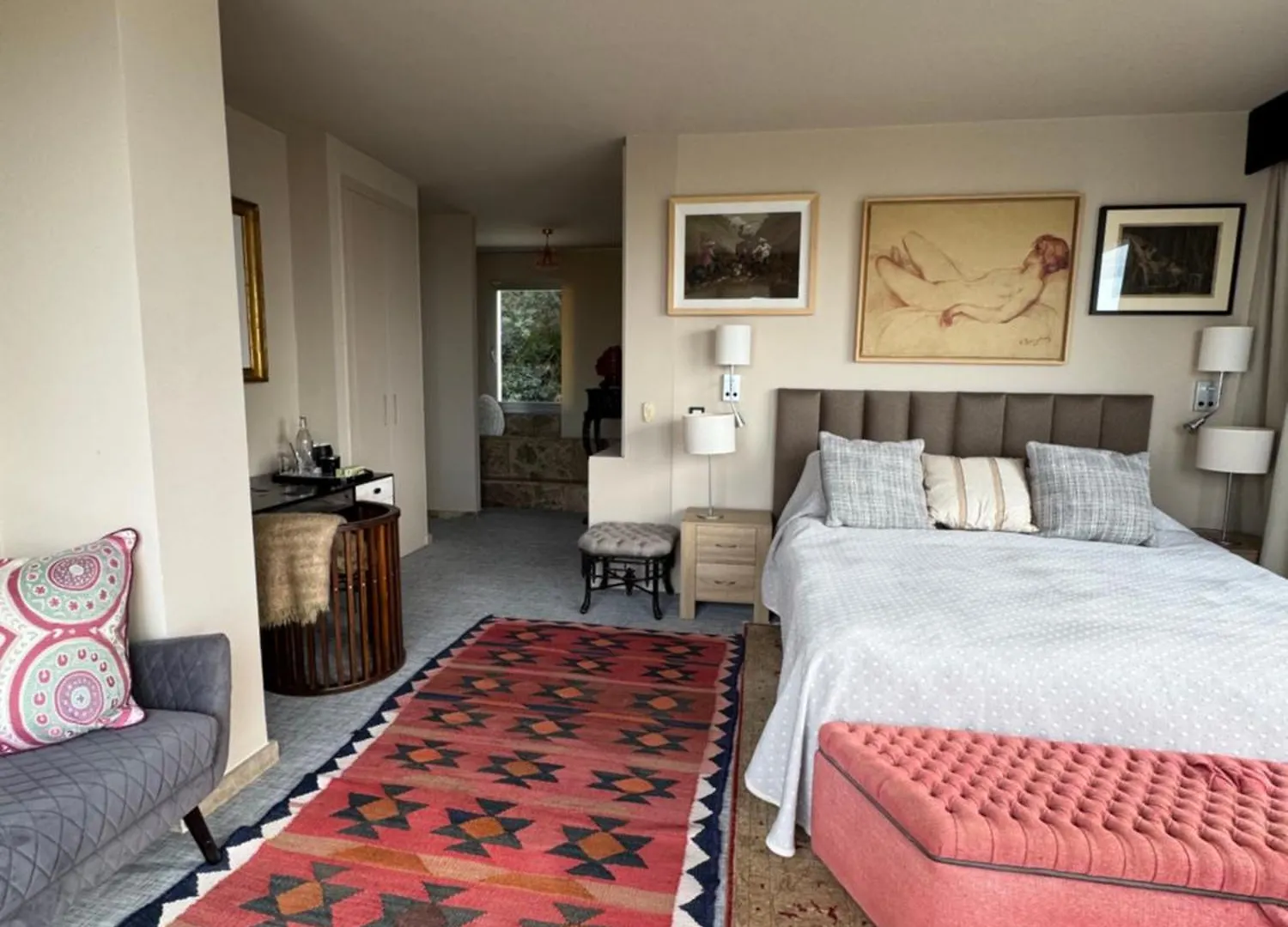 Marbella Boutique Art Suites